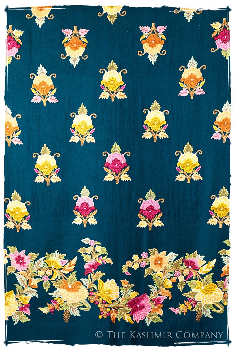 Amoureuse de Aurelie Cannes Shawl