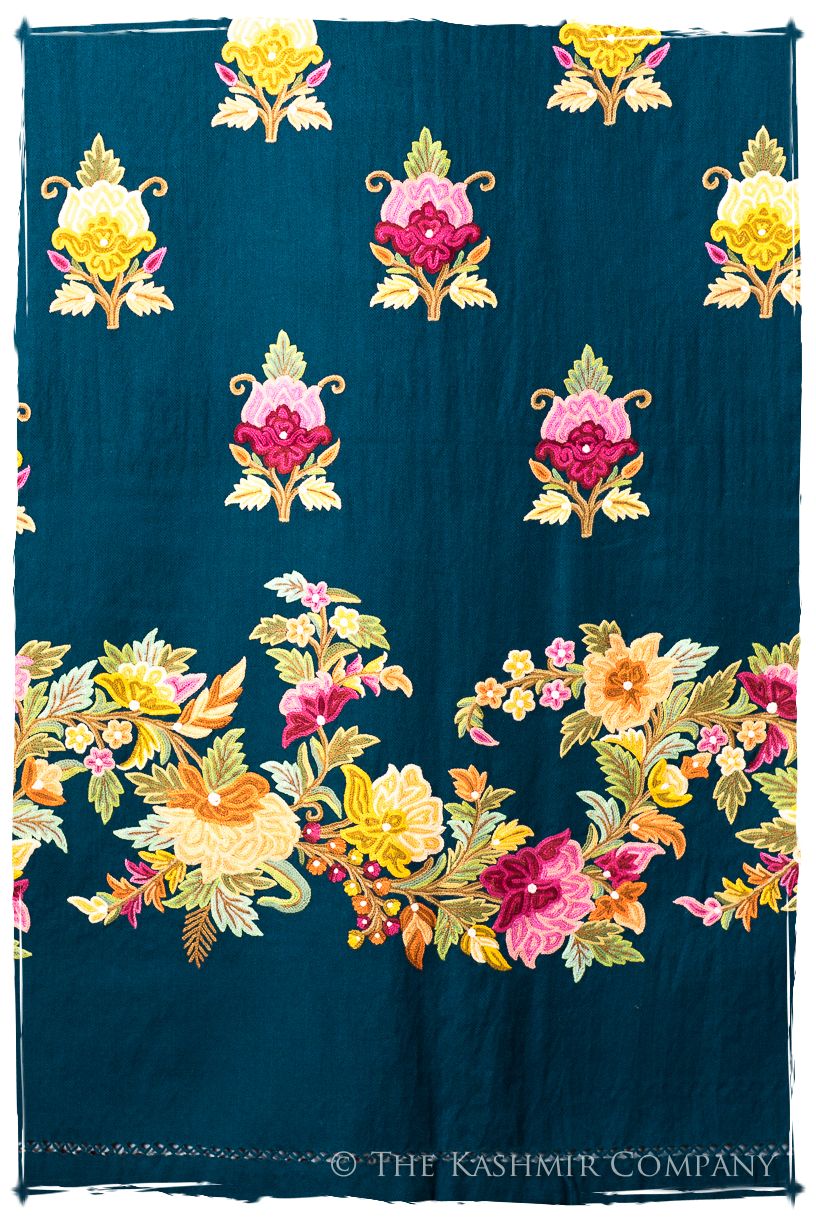 Amoureuse de Aurelie Cannes Shawl