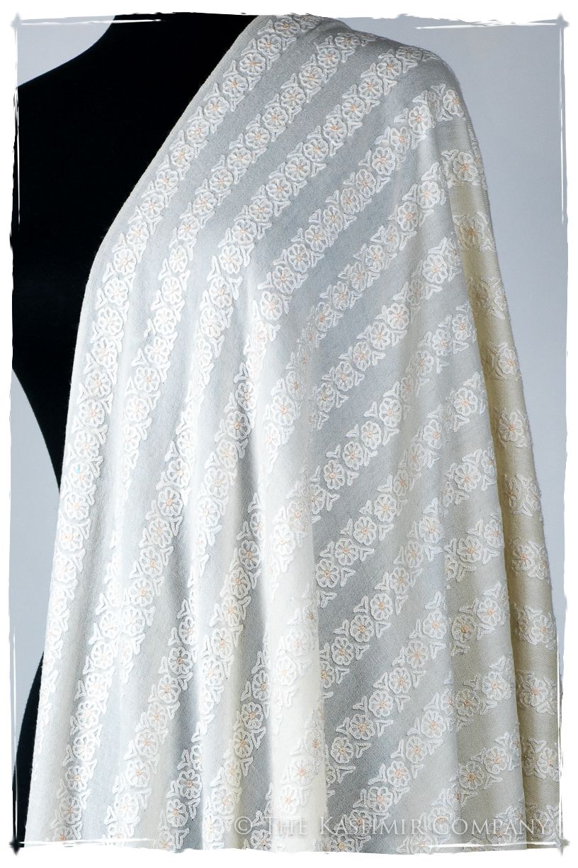 Champs d'ivoire Blanc en Afrique Notre Dame Shawl