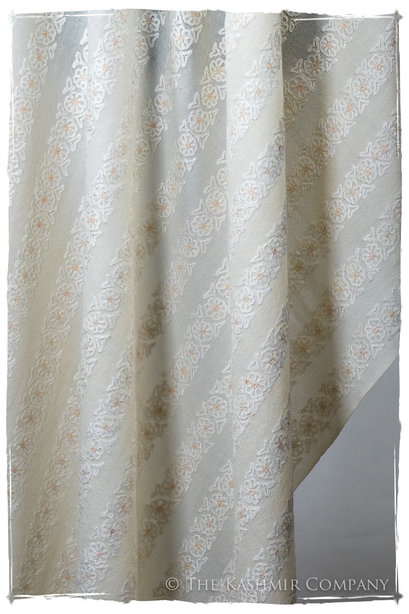Champs d'ivoire Blanc en Afrique Notre Dame Shawl