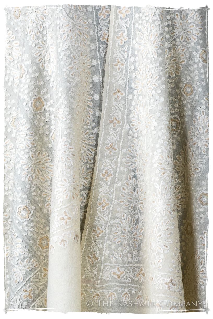 Champs d'ivoire Blanc en Algérie Notre Dame Shawl