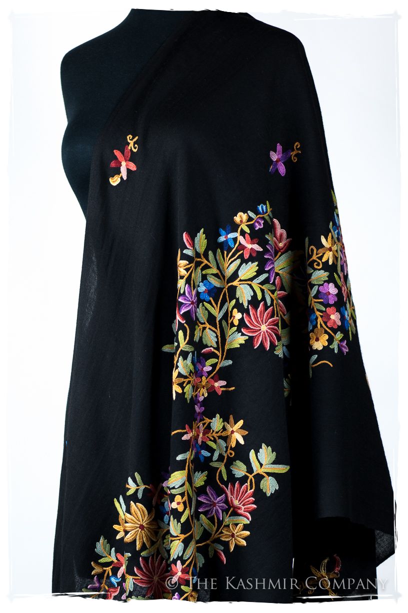 Rivière des Fleurs Aurélie Cannes Shawl