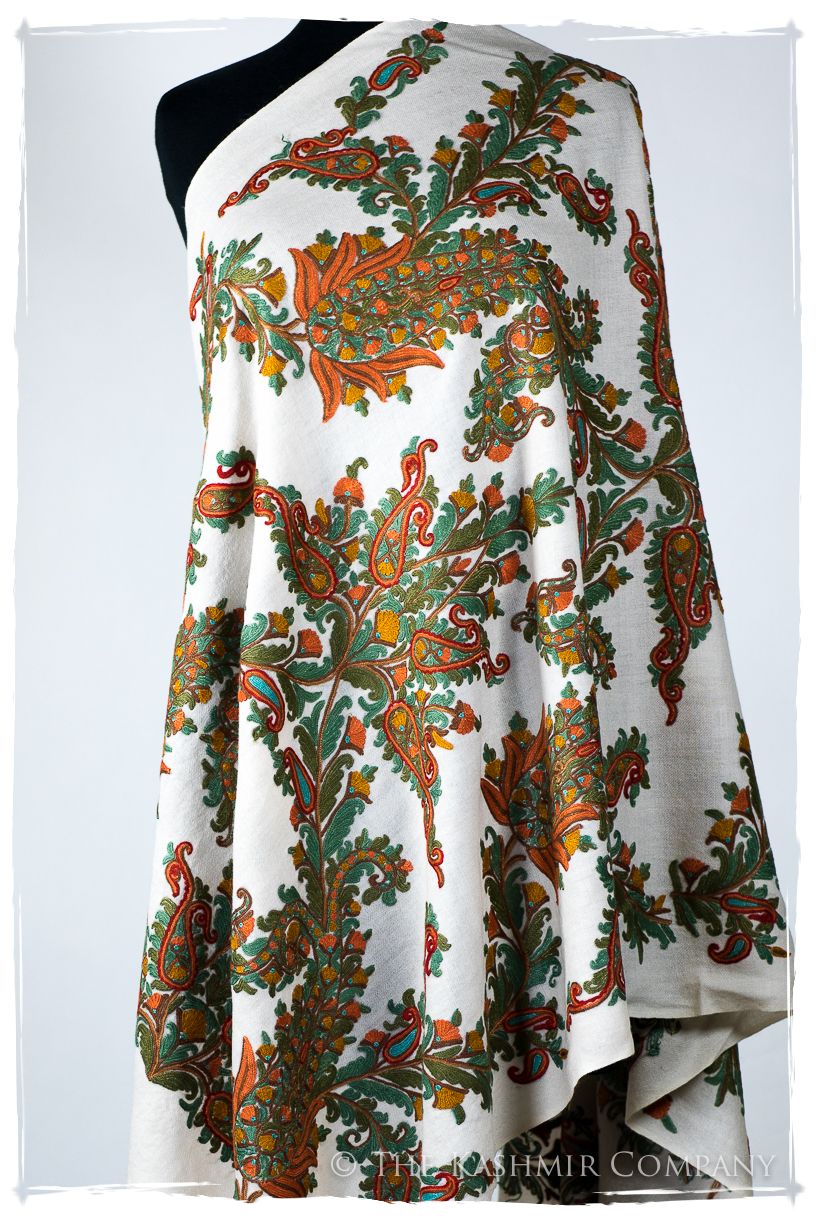 Amoureuse de Christine Française Notre Dame Shawl
