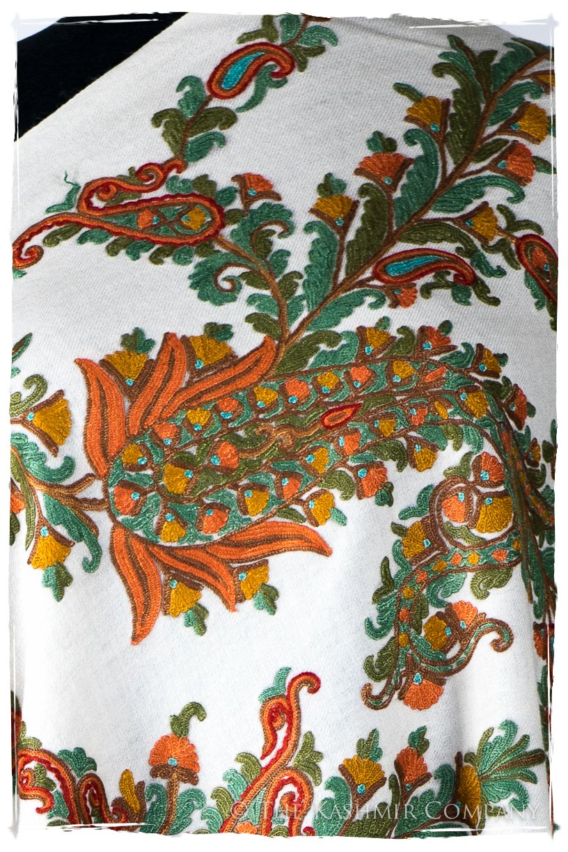 Amoureuse de Christine Française Notre Dame Shawl