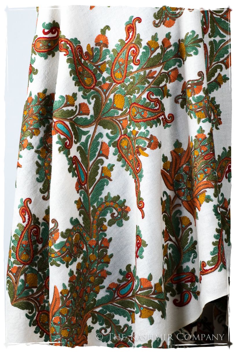 Amoureuse de Christine Française Notre Dame Shawl
