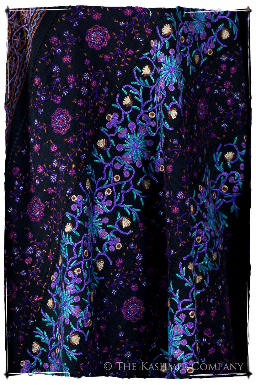Trois Embroideries Soirée Héritage Bleu Française Antiquaires Shawl