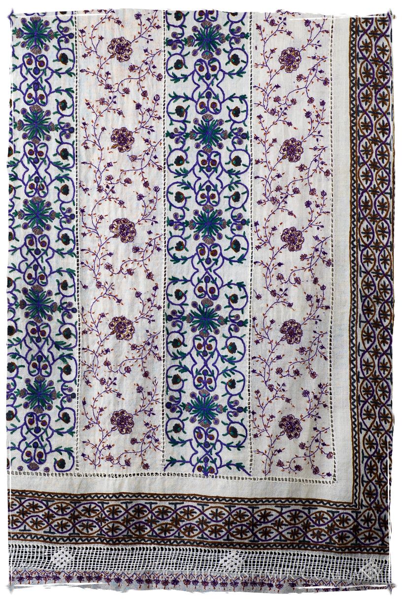 Trois Embroideries Soirée Ivoire Majestueux Française Antiquaires Shawl