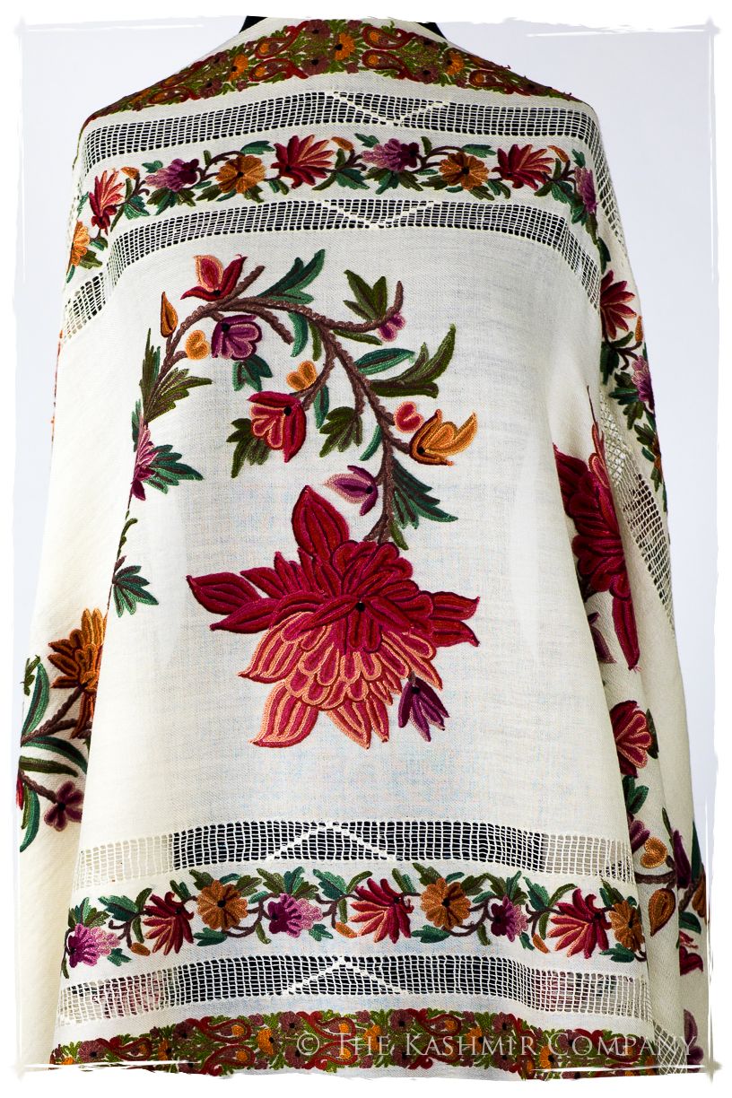 Broderie à cordes tirées Vine Rose Ivorie Pauline Shawl