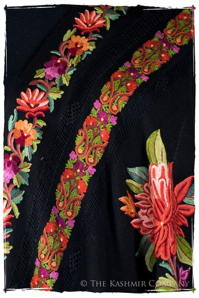 Broderie à cordes tirées Pari Jardin Noir Pauline Shawl