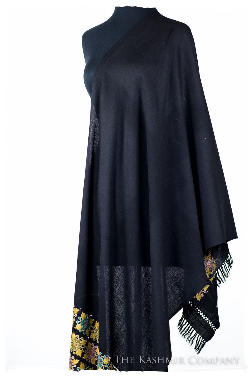 Broderie à cordes tirées Haldi Noir Trois Frontières Shawl