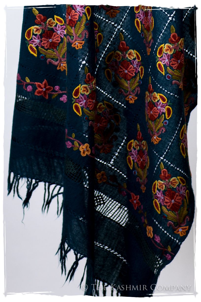 Les Nouvelles Fil Dessiné Kalideo Bouquet Maple Bleu Shawl