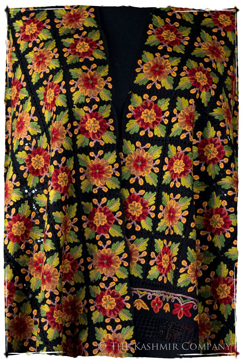 Les Nouvelles Fil Dessiné Royale Bouquet Noir Shawl