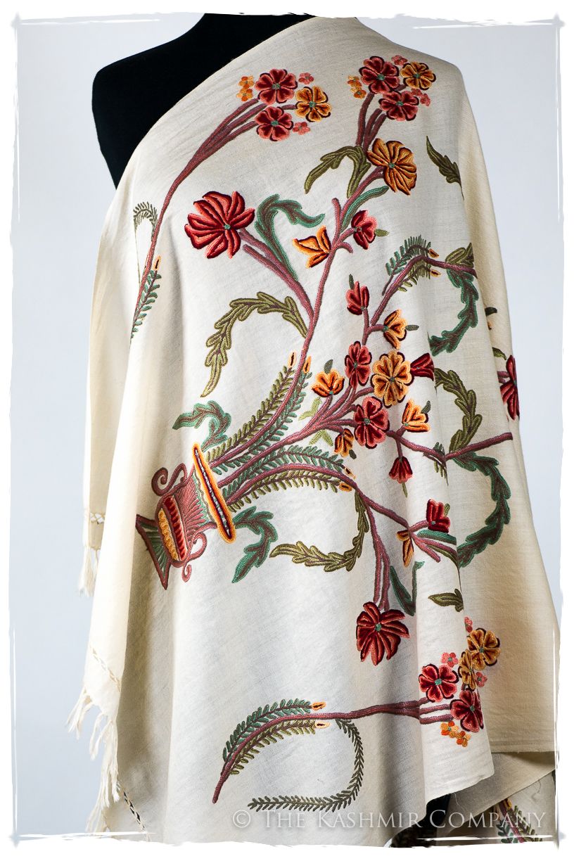 Française Bouquet de Fréderique d'ivoire Provence Shawl