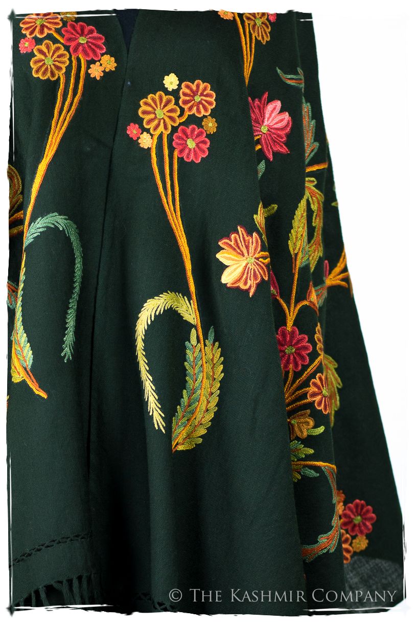 Française Bouquet de Lucienne Verte Provence Shawl