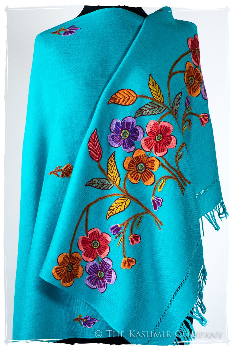Brigitte Je Ne Sais Quoi Frontières Shawl
