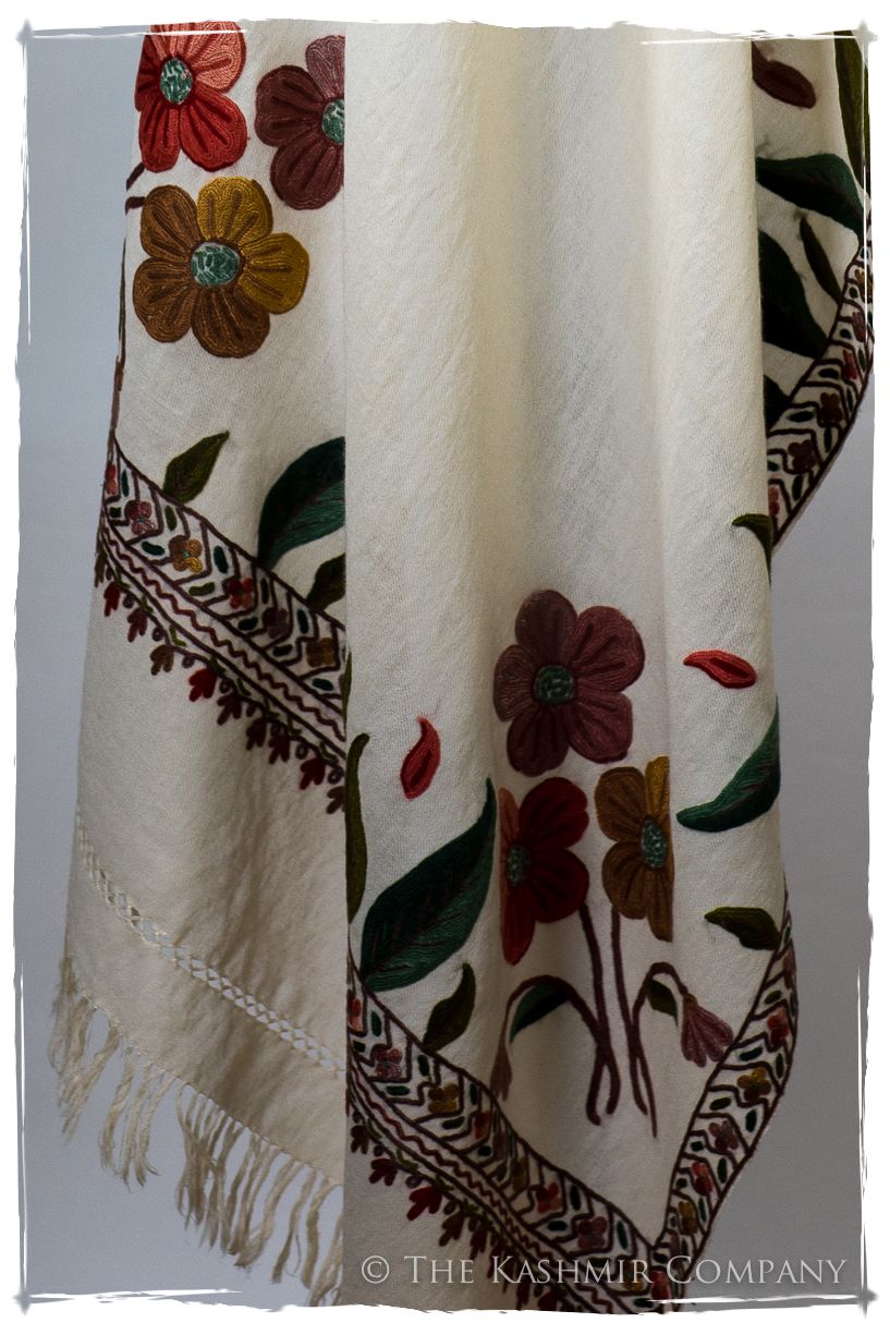 Geneviève Frontière Belle Saison d'ivoire Shawl