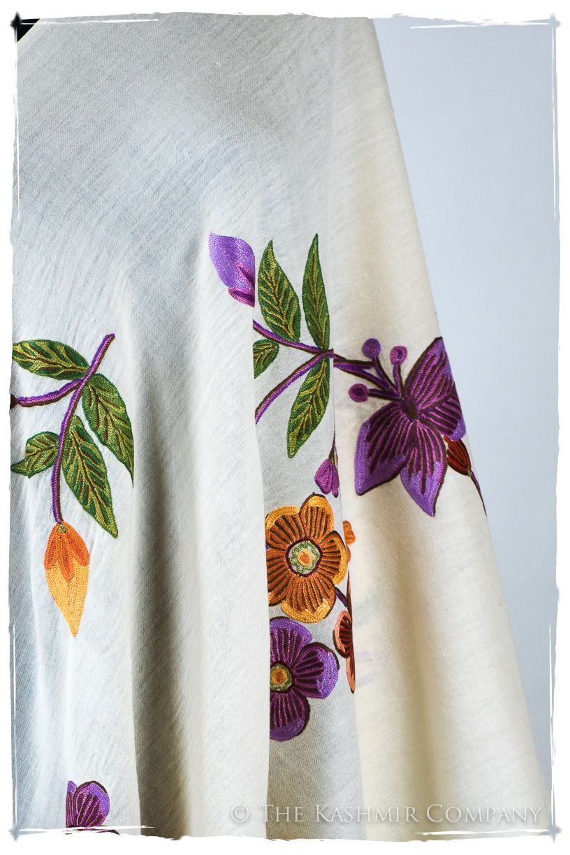 Renée Je Ne Sais Quoi Shawl