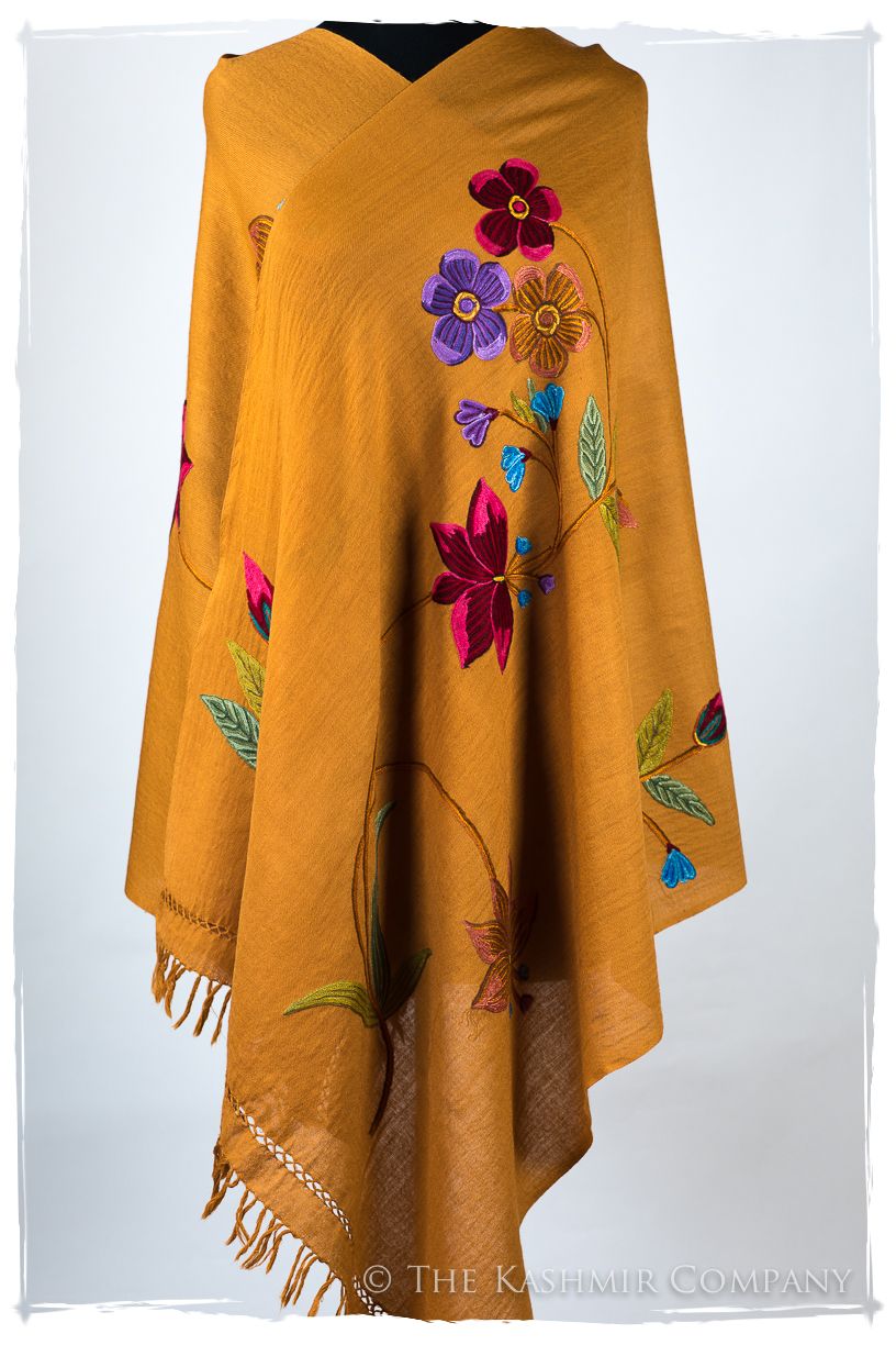Suzanne Je Ne Sais Quoi Shawl