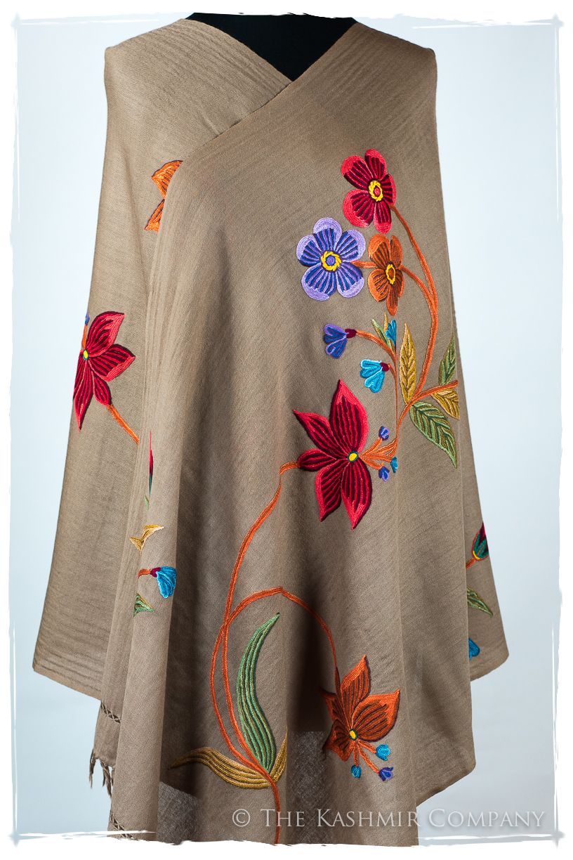 Anastase Je Ne Sais Quoi Shawl
