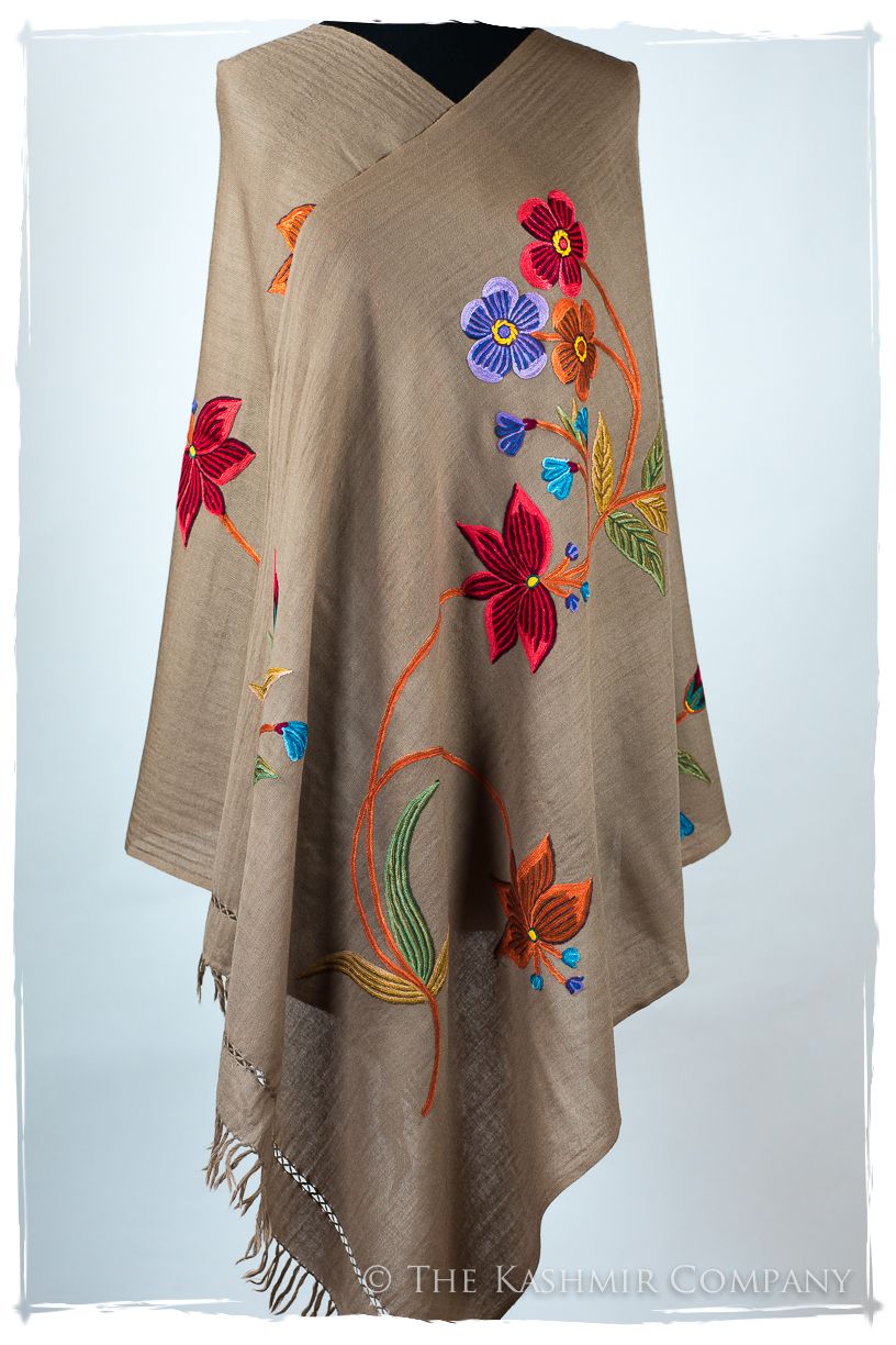 Anastase Je Ne Sais Quoi Shawl