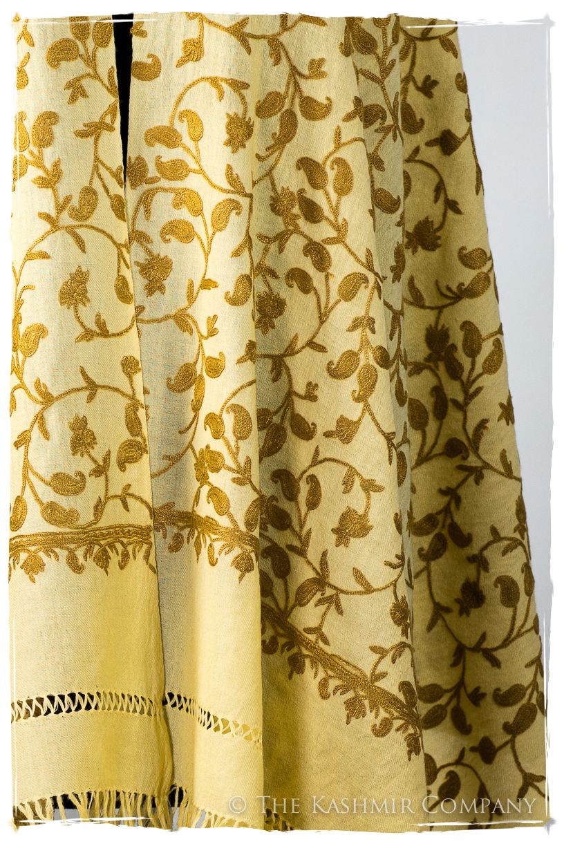Française Suzanne Secret Garden Shawl