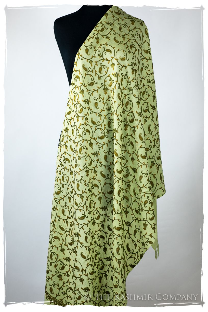 Française Fernande Secret Garden Shawl