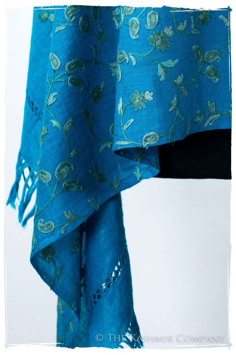 Française Thérèse Secret Garden Shawl