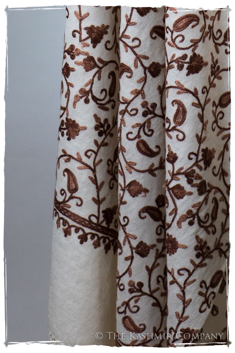 Française Étiennette Secret Garden Shawl