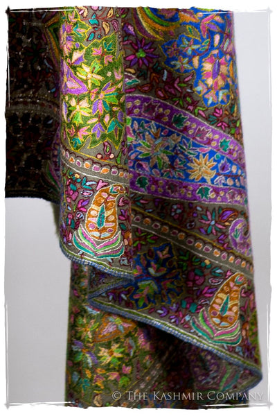 The Kashmir is Forever - Grand Jamawar Pashmina Shawl