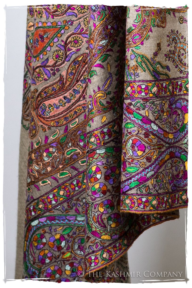 Beauty of Love - Grand Pashmina Shawl
