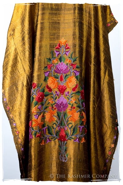 Française Amoureuse de Christine Gold Silk Robe