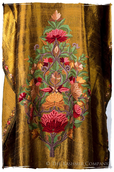 Française Amoureuse de Avéline Gold Silk Robe