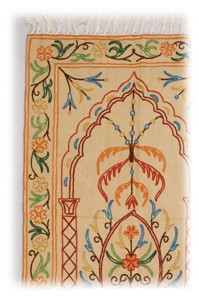 Pani Arye Prayer Rug / Wall Hanging