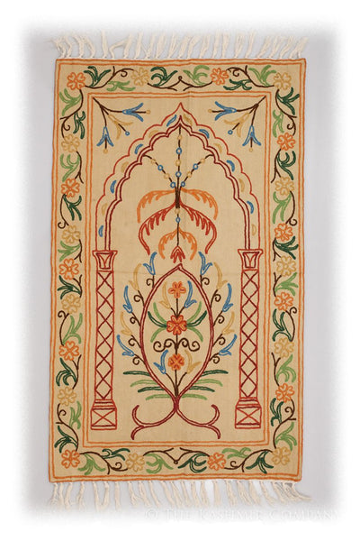 Pani Arye Prayer Rug / Wall Hanging