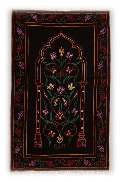 Kala Patthar Arye Prayer Rug / Wall Hanging