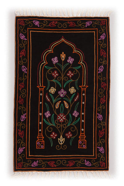 Kala Patthar Arye Prayer Rug / Wall Hanging