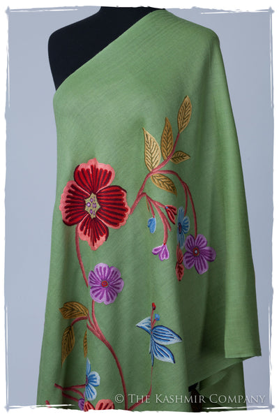 Je Ne Sais Quoi Aspen Green Shawl