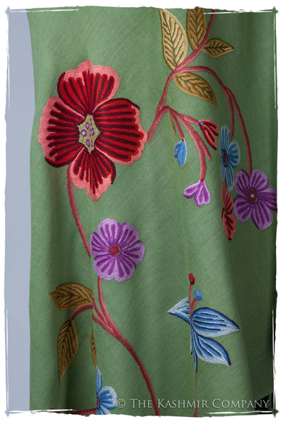 Je Ne Sais Quoi Aspen Green Shawl