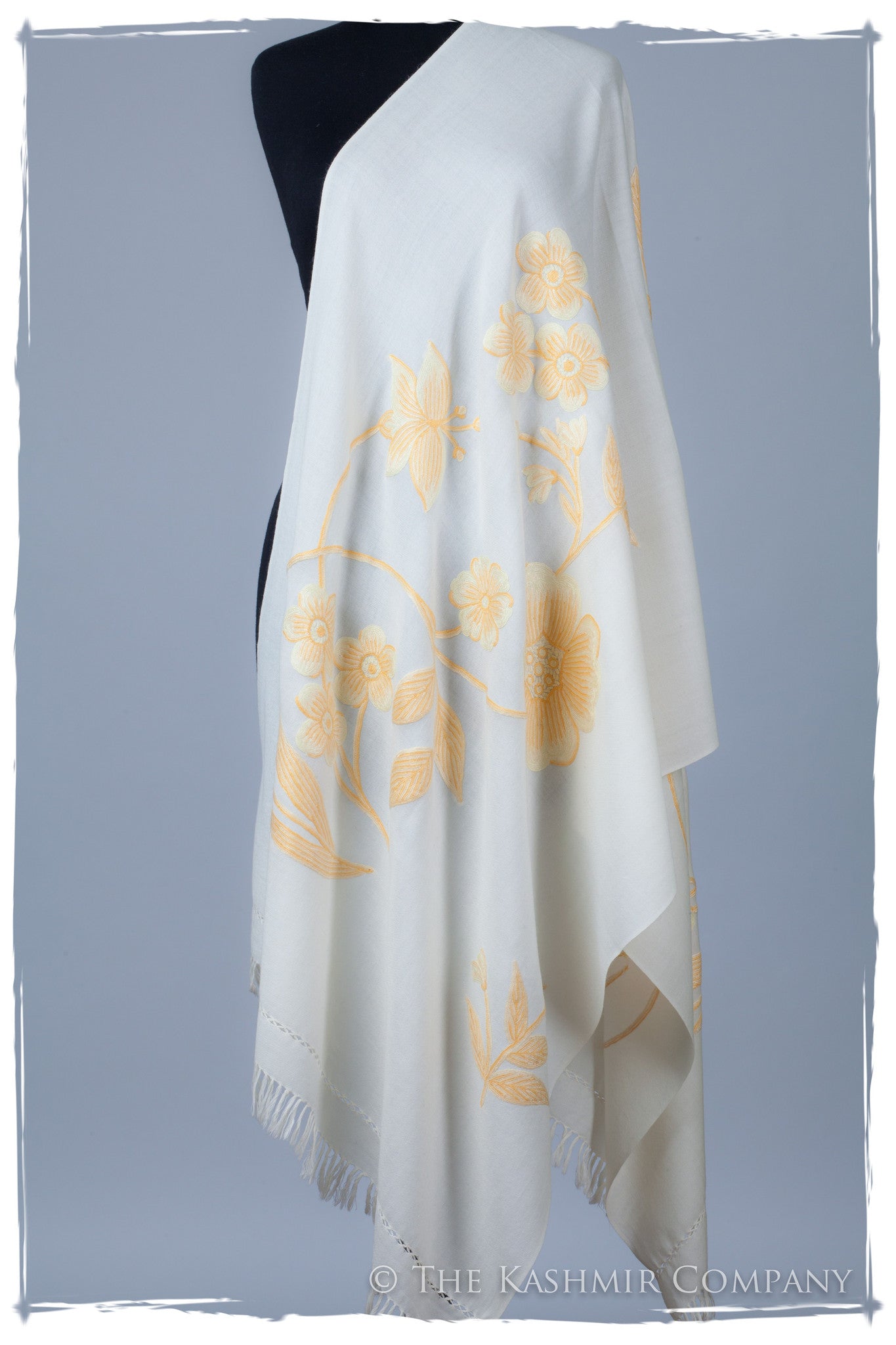 Je Ne Sais Quoi Mimosa Ivory Shawl