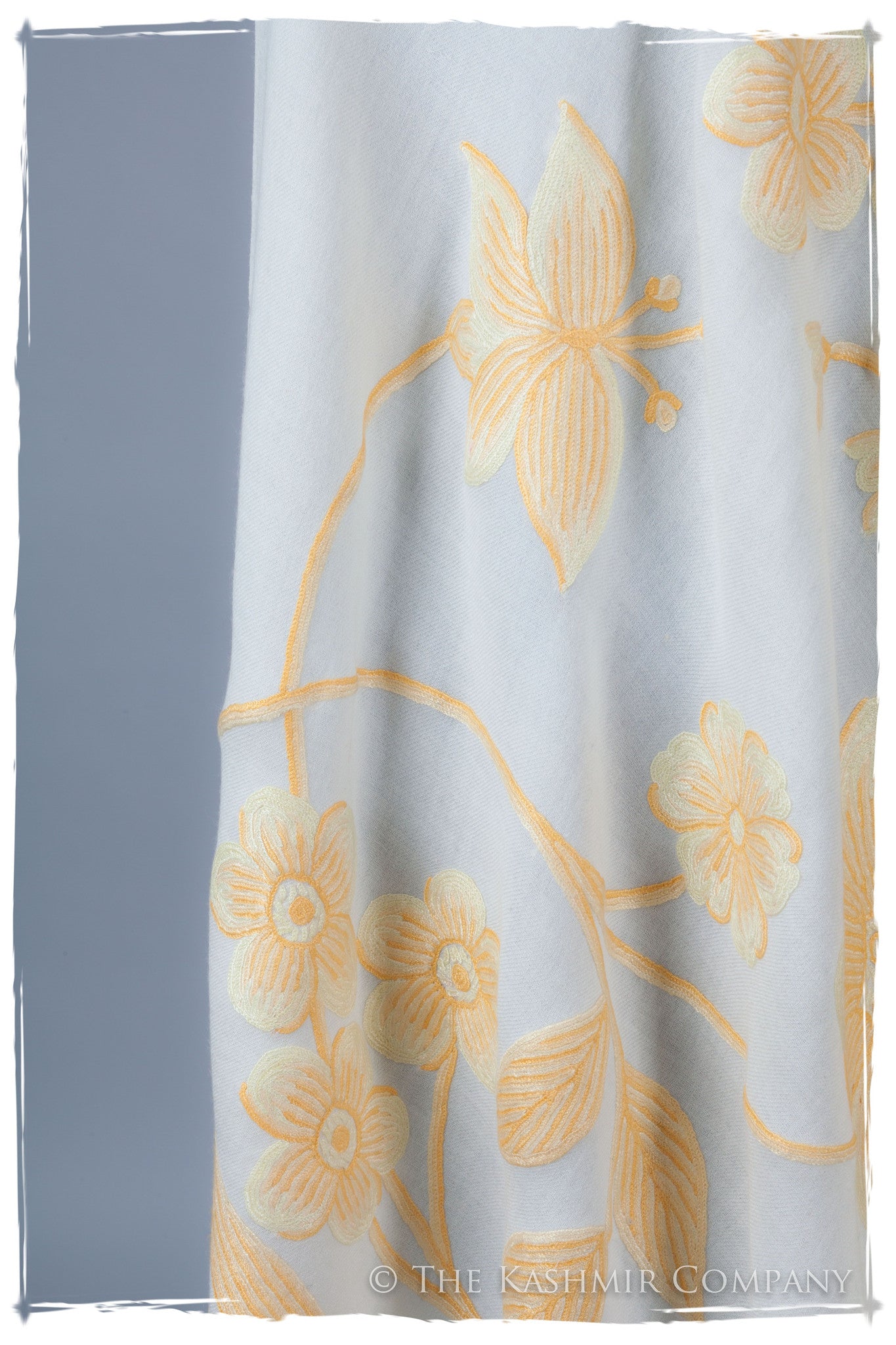 Je Ne Sais Quoi Mimosa Ivory Shawl