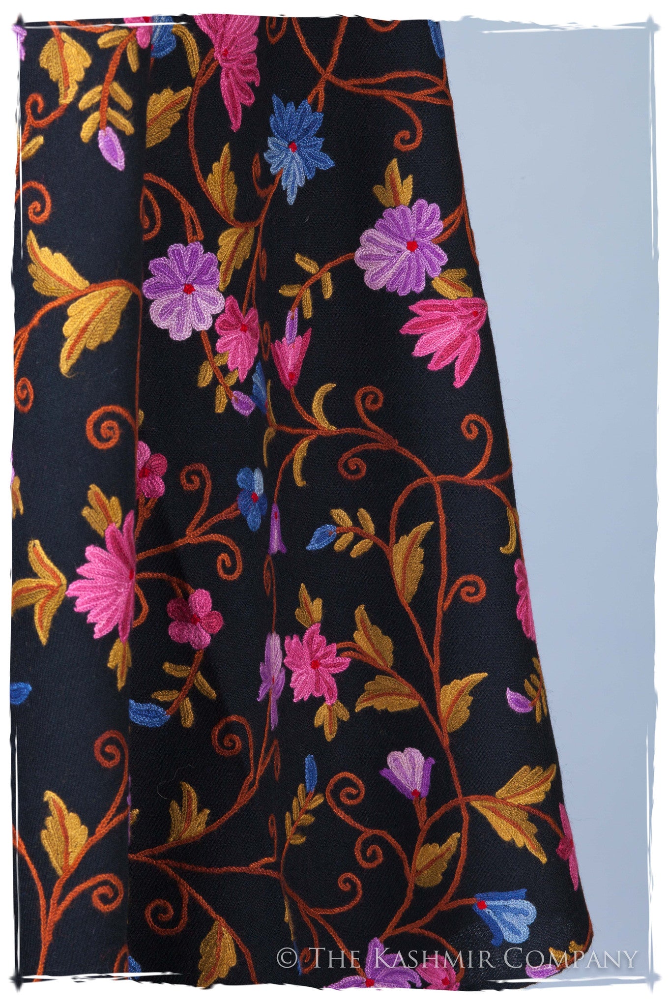 Oeillet Rose Jardin Antoinette Noir Shawl