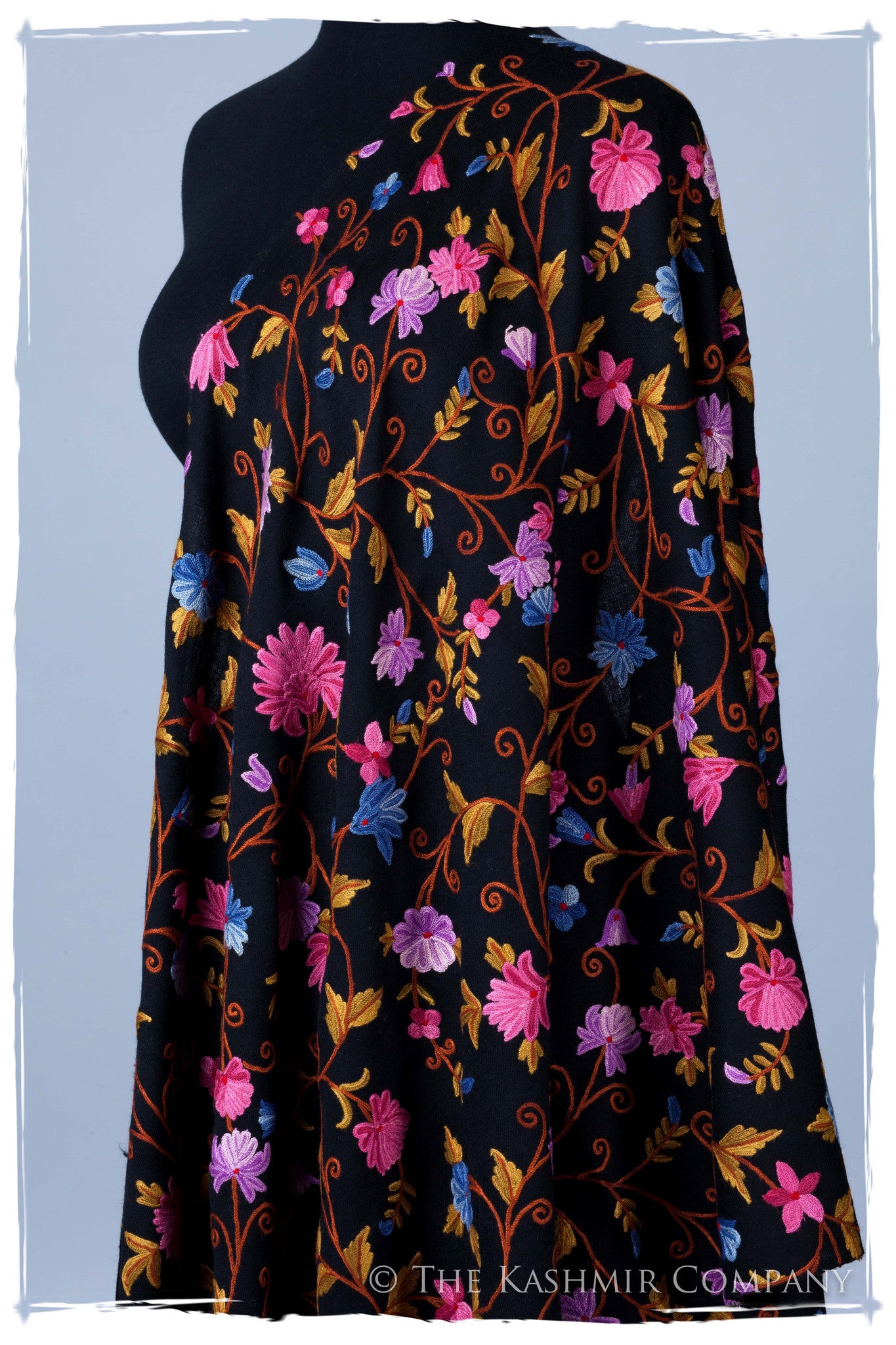 Oeillet Rose Jardin Antoinette Noir Shawl