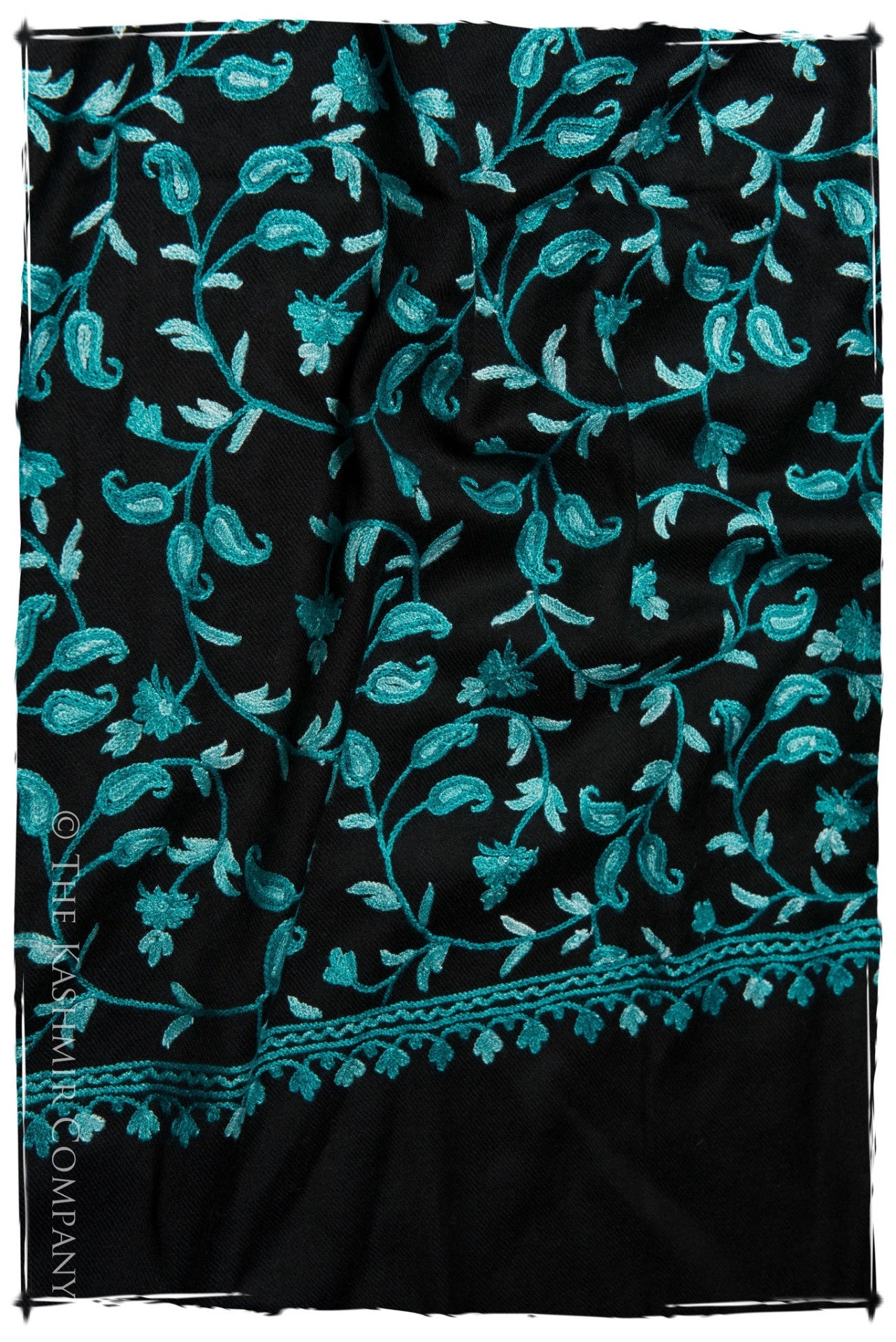 Aruba Jewel Noir Secret Garden Shawl