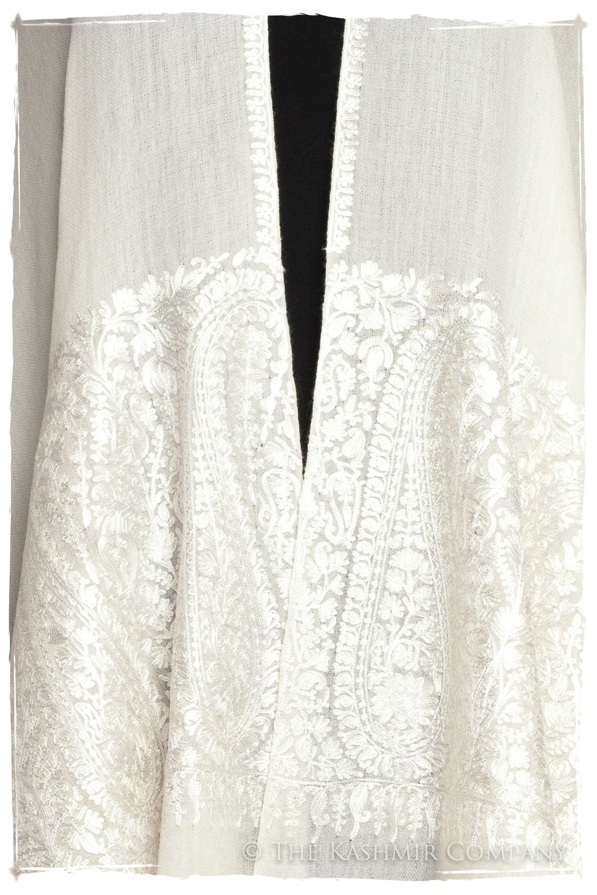 The Sophistiqué Ivoire Royale Paisley Shawl