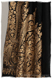 The Sophistiqué Oro Reine Paisley Shawl