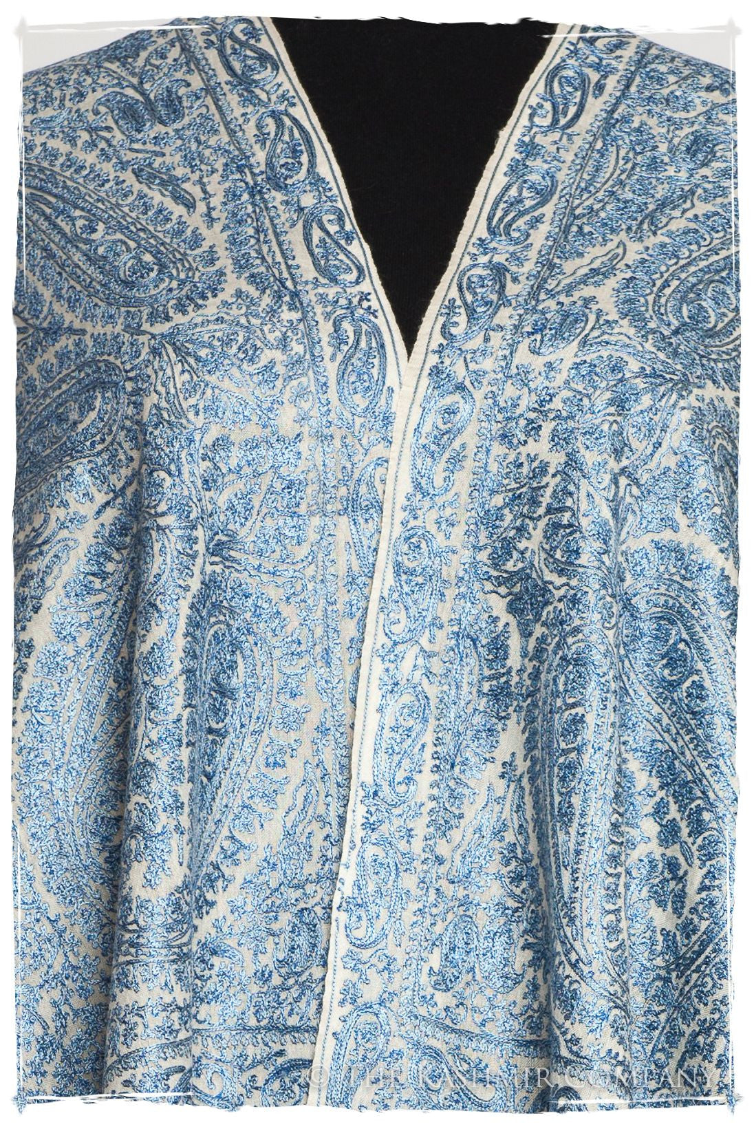 The Célébration Fabuleuse Bleu Marine Shawl