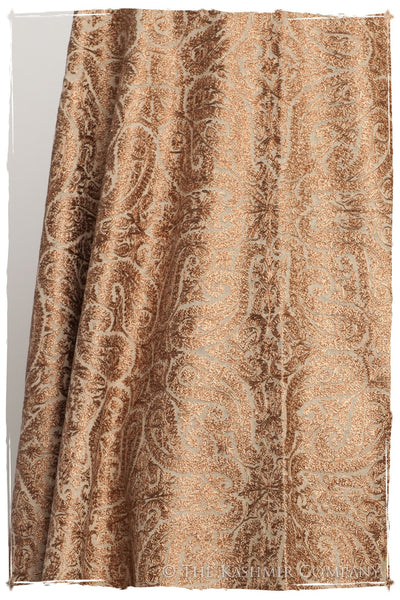 The Célébration Fabuleuse Gold Paisley Shawl