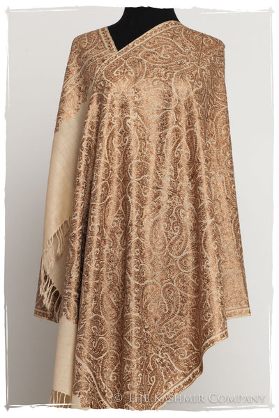 The Célébration Fabuleuse Gold Paisley Shawl