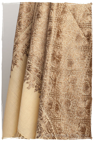 The Célébration Fabuleuse Gold Shawl