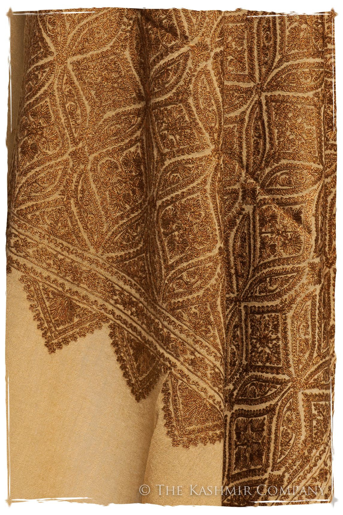 The Célébration Fabuleuse Gold Shawl